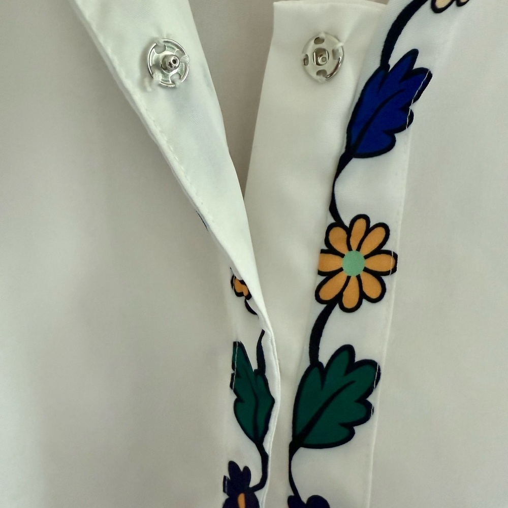Bohemian NWOT Floral Embroidered blouse, L, P2P 20” - Picture 4 of 7
